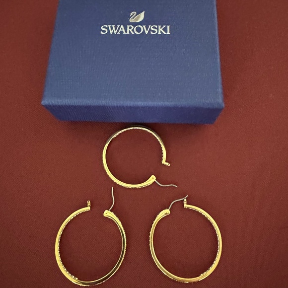 NEW Swarovski crystal rose gold hoops medium, three earrings - Picture 9 of 9